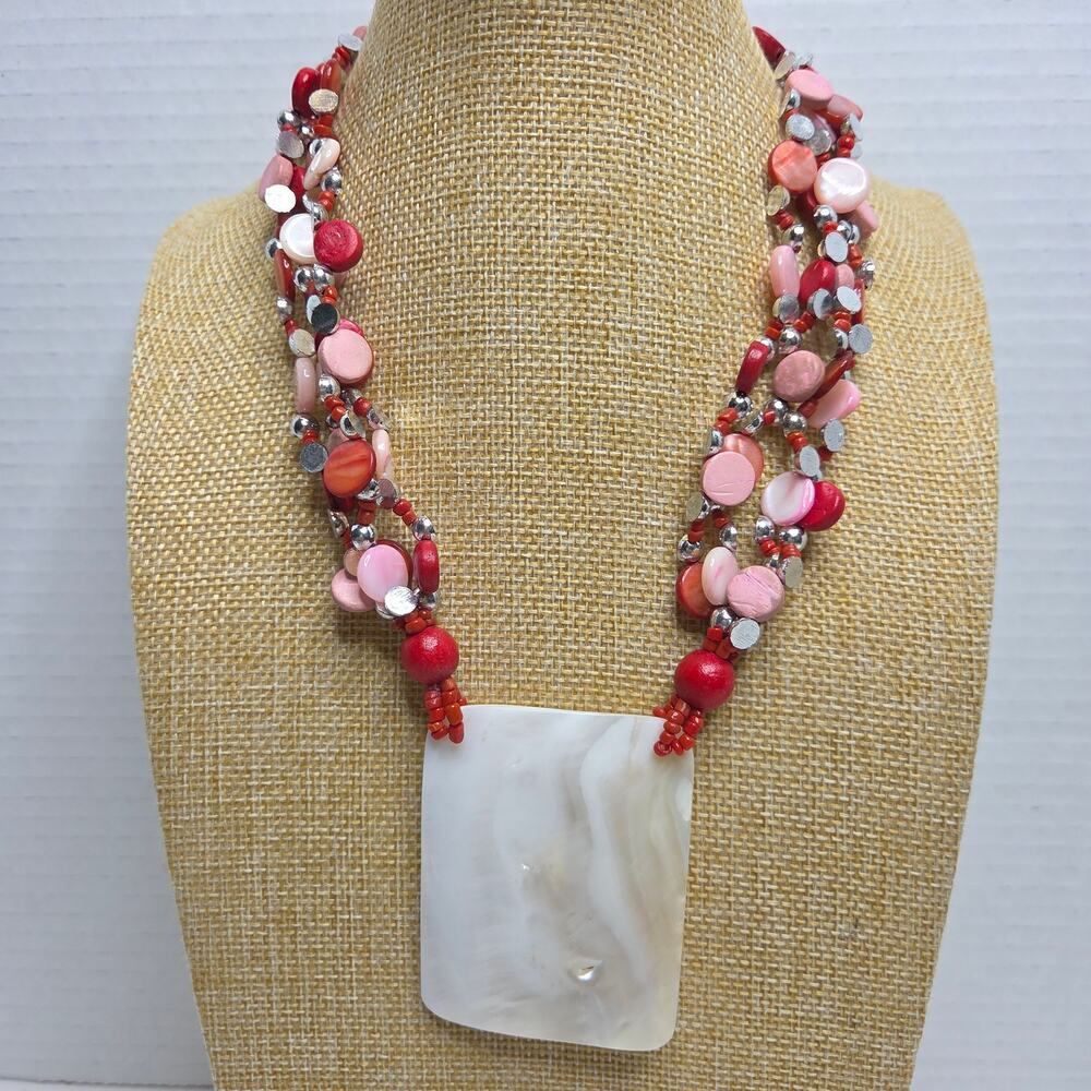 Boho Style Multi-Strand Necklace Dyed Mother Of Pearl Beads & Pendant Jewelry